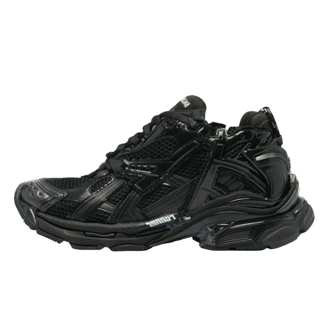 Track Runner Black